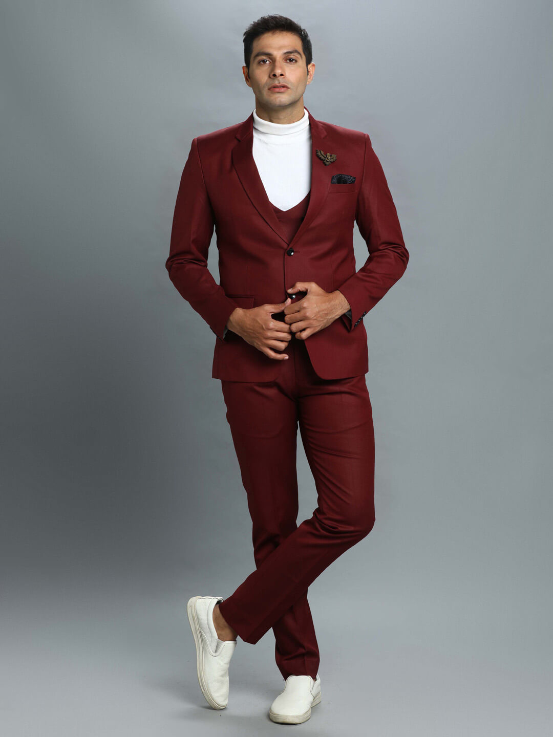 displaying image of Maroon 3 Piece Suit